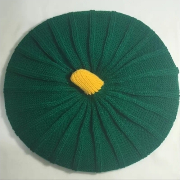 Accessories - Pumpkin Beret